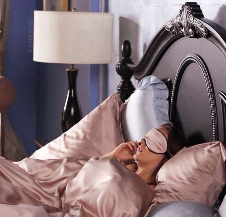 Silk vs. Satin Pillowcases: The Luxe Glow-Up Your Sleep Routine Deserves